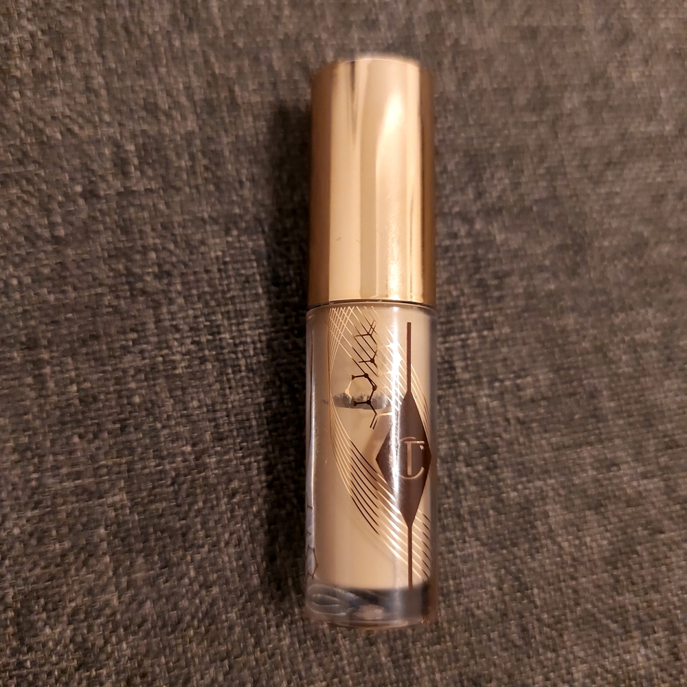 Charlotte Tilbury Beautiful Skin Radiant Concealer